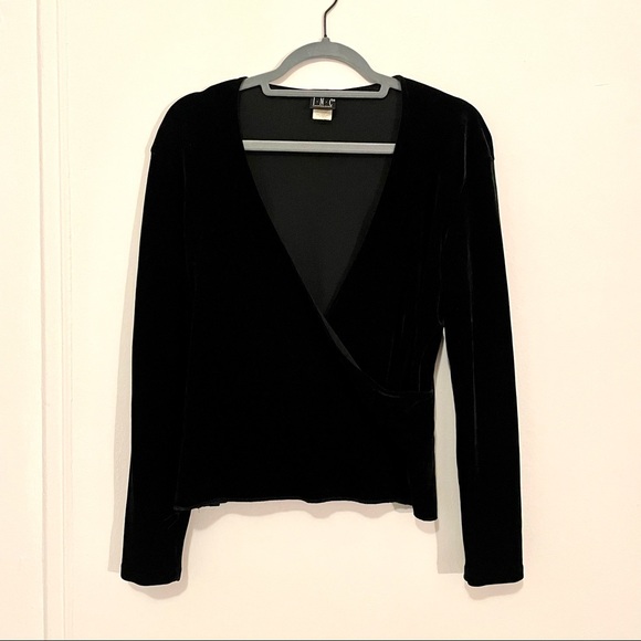 Black Velvet V neck line Top - Picture 2 of 5